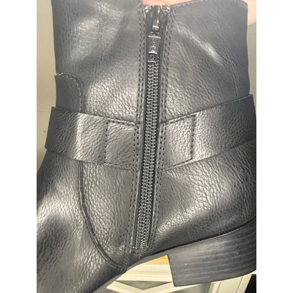 Frye & Co Macie Phoebe PU Black Ankle Boots Pointed Toe Block Heel Size 6M